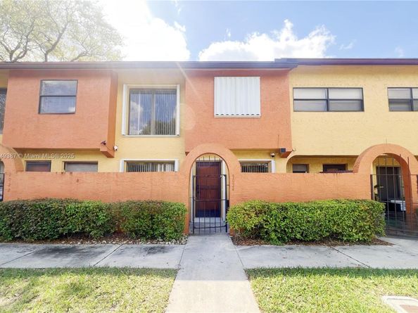 9024 NW 45th Ct 9024, Sunrise FL 33351