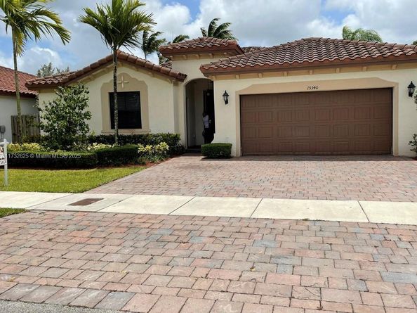 15340 SW 176th Ln, Miami FL 33187