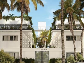260 Collins Ave