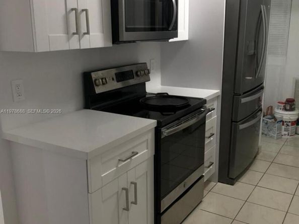 1200 NE Miami Gardens Dr 820W, Miami FL 33179