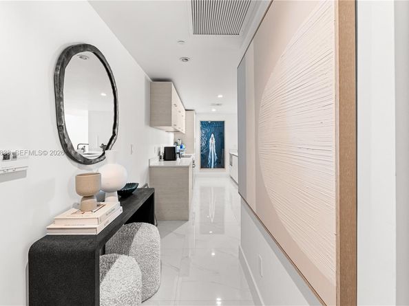 1300 S Miami Ave 2810, Miami FL 33130