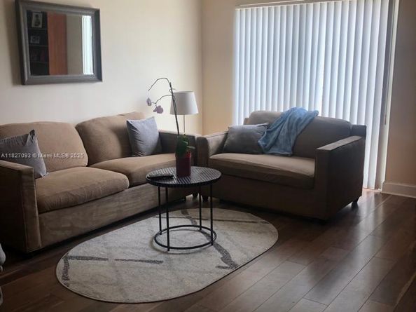 50 Menores Ave 711, Coral Gables FL 33134