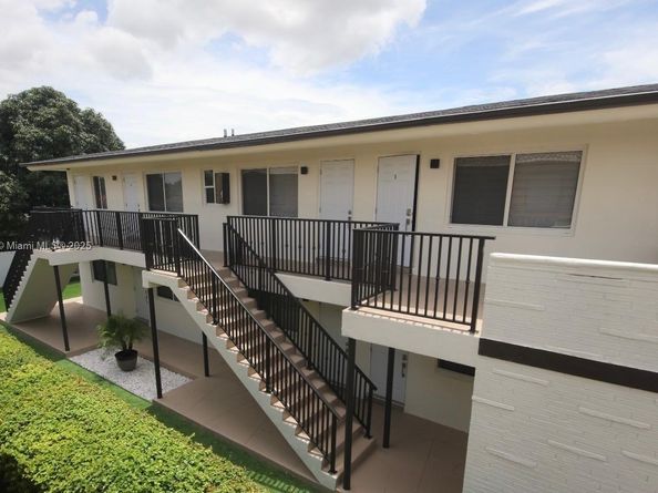 251 NW 57th Ave, Miami FL 33126