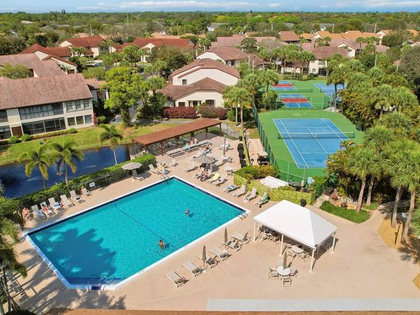 3254 Jog Park Drive FL 33467
