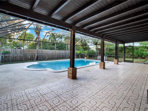 13240 SW 98th Pl, Miami FL 33176