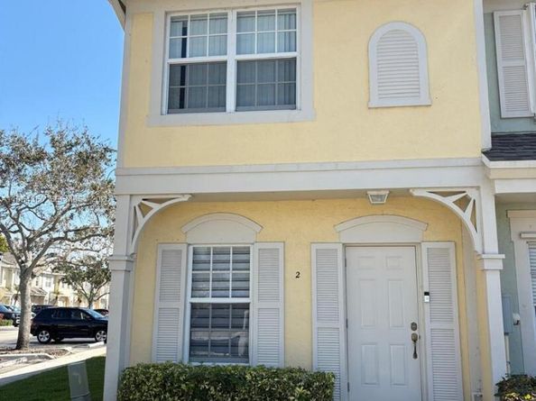 2 Simonton Cir, Weston FL 33326