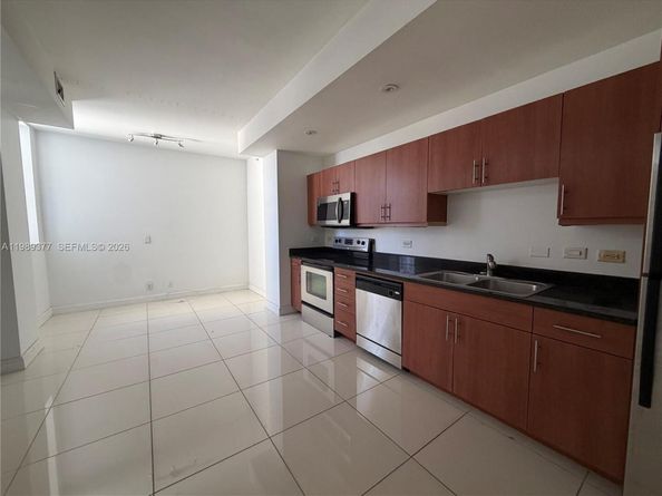111 E Flagler St 606, Miami FL 33131