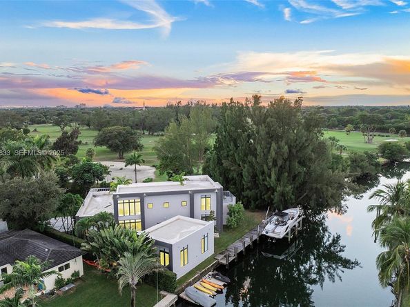 1009 NE 104th St, Miami Shores FL 33138