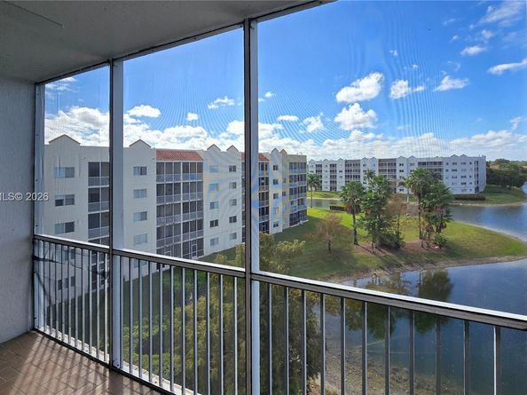 10730 NW 66th St 502, Doral FL 33178