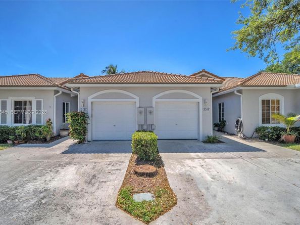 4266 SW 10th Pl, Deerfield Beach FL 33442