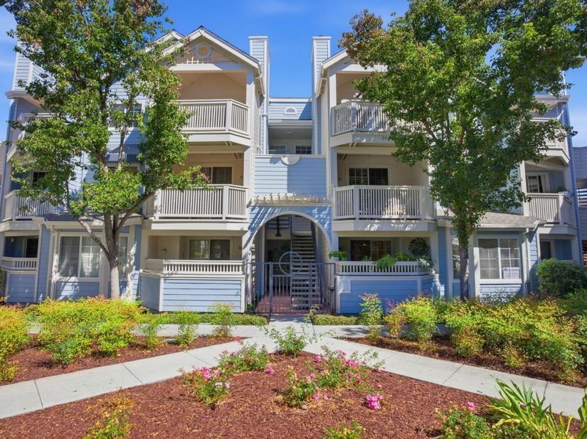 608 Arcadia Terrace 202, Sunnyvale CA 94085