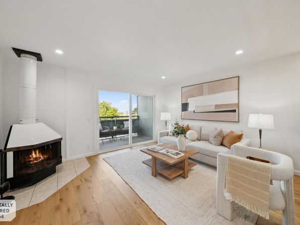 4028 Farm Hill Boulevard 5, Redwood City CA 94061