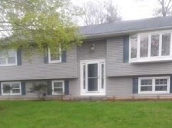 75 Dale Ave, Leominster MA 01453