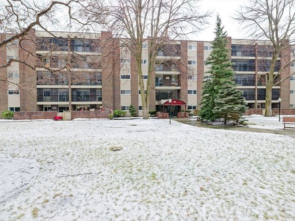 66 Main St 16A, Stoneham MA 02180