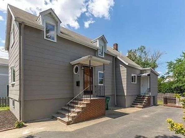 73 Waterhill St, Lynn MA 01905