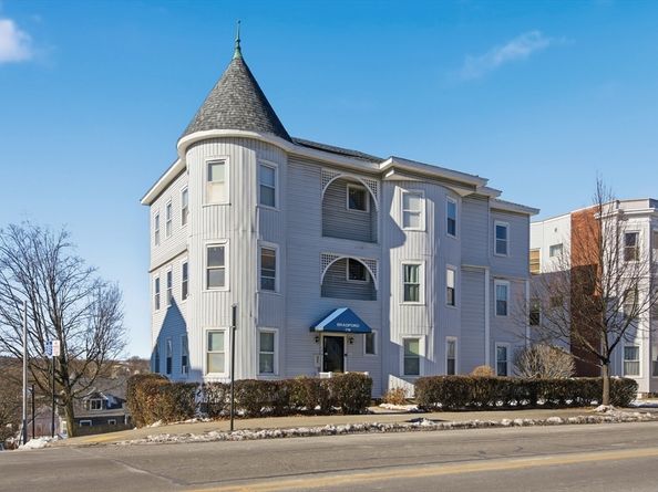 176 Lincoln Street B4, Worcester MA 01605