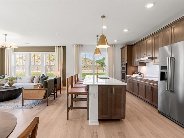 320 Martins Landing 307, North Reading MA 01864