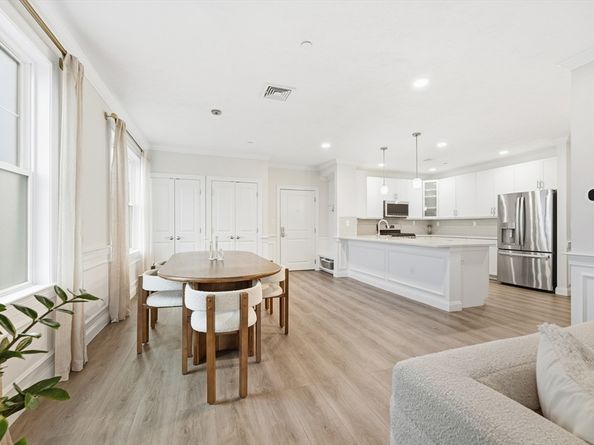 320 Middlesex Ave A207, Medford MA 02155