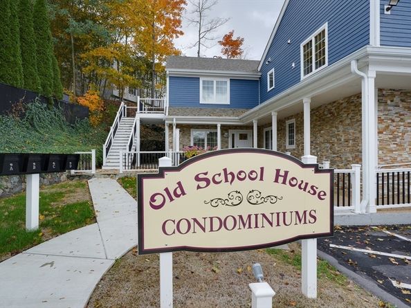 17 School C, Hudson MA 01749