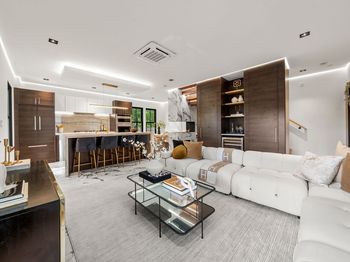 304 Elliot St. Carriage House S