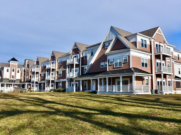 57 Long Point Rd. 104, Lakeville MA 02347