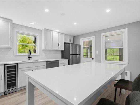 255 West St, Weymouth MA 02188