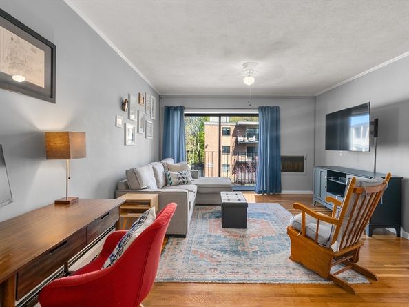 5 Linda Ln 34, Boston MA 02125