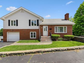 11 Adams St