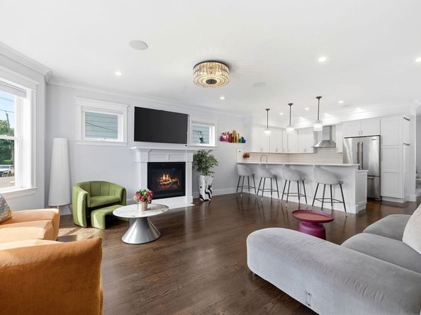 30 Port Norfolk St, Boston MA 02122