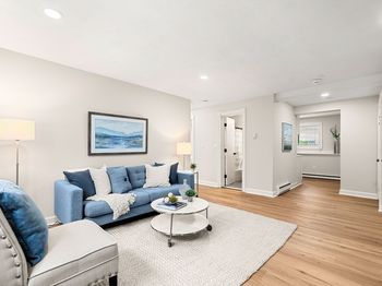 16 Appleton Park