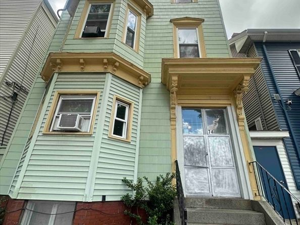 74 Trenton St, Boston MA 02128