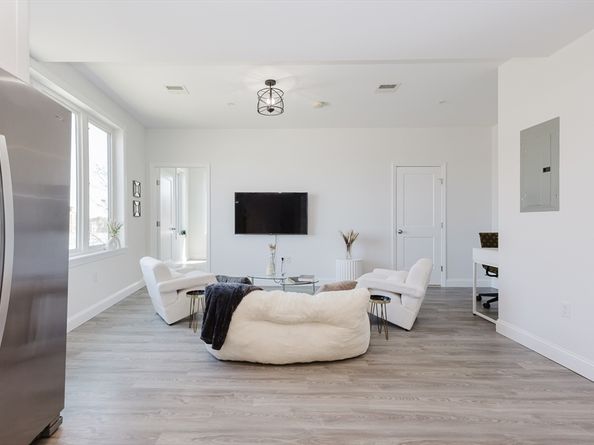 92-94 George St 203, Boston MA 02119