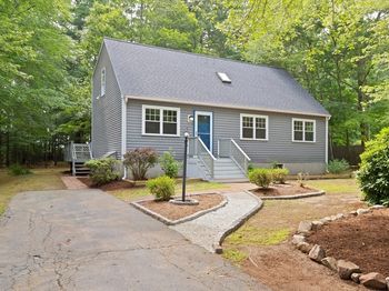 18 Great Meadow Dr