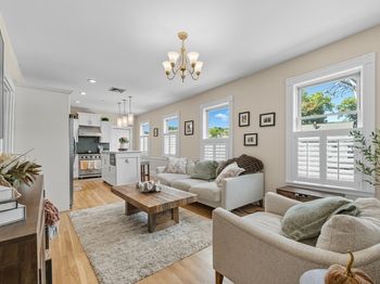 285 Neponset Ave
