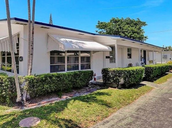 2627 Lincoln Street, Hollywood FL 33020