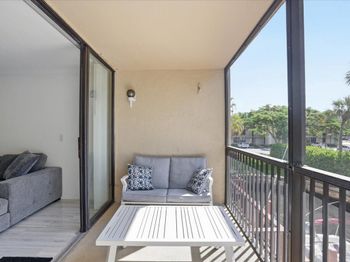 16 Royal Palm Way