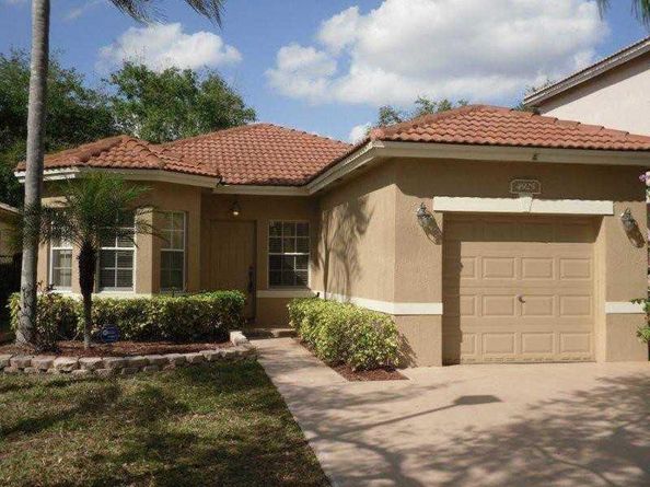 4925 Egret Court, Coconut Creek FL 33073