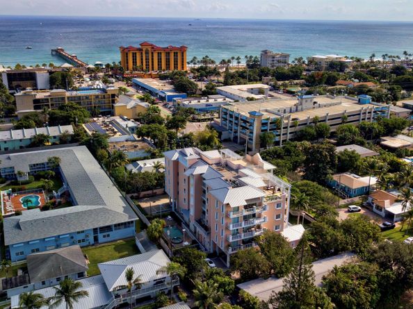 1931 NE 2nd Street 302, Deerfield Beach FL 33441