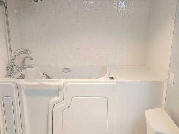 Undisclosed Address #FX-10528944, Coconut Creek FL 33066