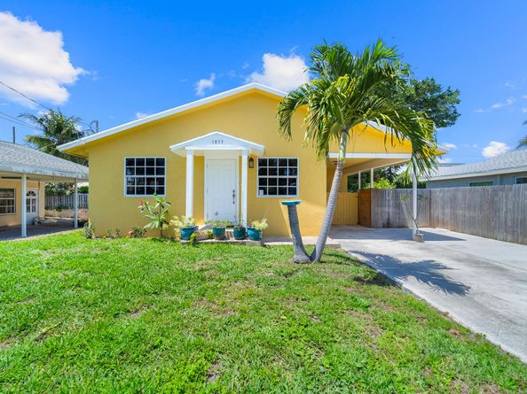 1853 Holman Drive, Juno Beach FL 33408