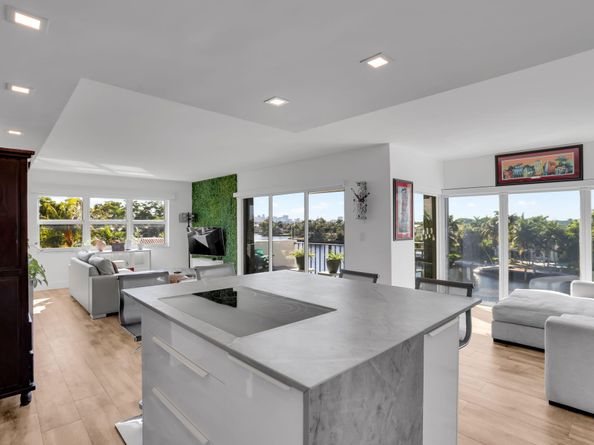 1839 Middle River Drive 303, Fort Lauderdale FL 33305