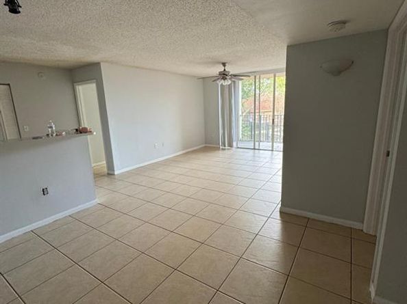 4808 N State Road 7 204, Pompano Beach FL 33073