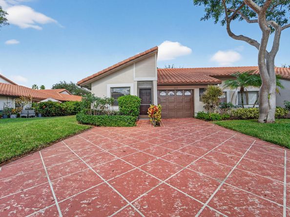 6215 Kings Gate Circle, Delray Beach FL 33484