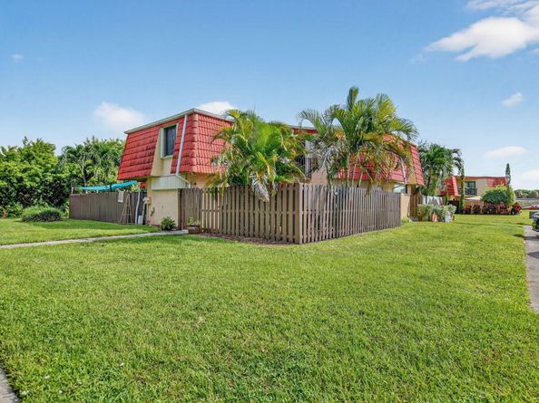 23018 Oxford Place D, Boca Raton FL 33433