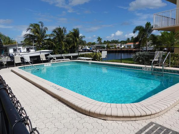 301 E Mcnab Road 113, Pompano Beach FL 33060