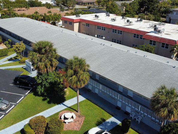 751 Pine Dr 103, Pompano Beach FL 33060