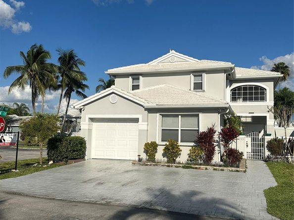 4753 SW 154th Ct, Miami FL 33185