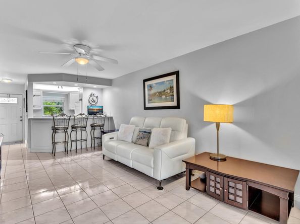 9855 Sandalfoot Boulevard 320, Boca Raton FL 33428