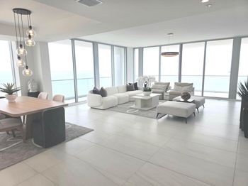 151 N Seabreeze Boulevard