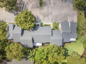 32 Wimbledon Lake
